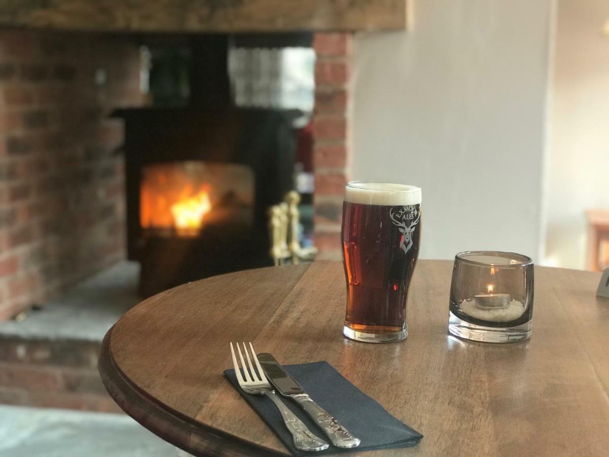 The Crown Hotel Exford Buitenkant foto